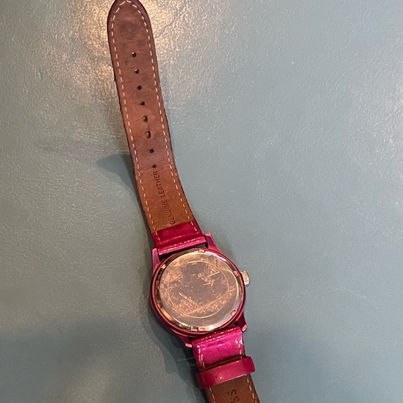 👚Pink guess watch - Picture 5 of 6